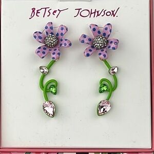 Betsey Johnson - ‘Polka Dot Daisy’ earrings. NWT